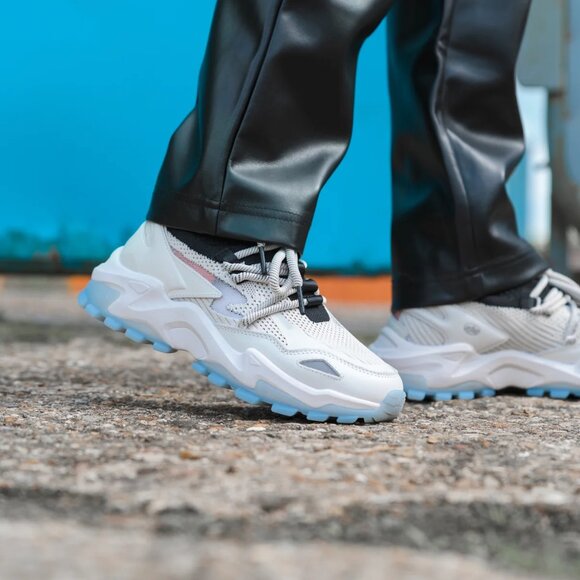 NOTWOWAYS ARW APRICITY Sneakers White Black Size UK Women's 6 - Picture 1 of 8